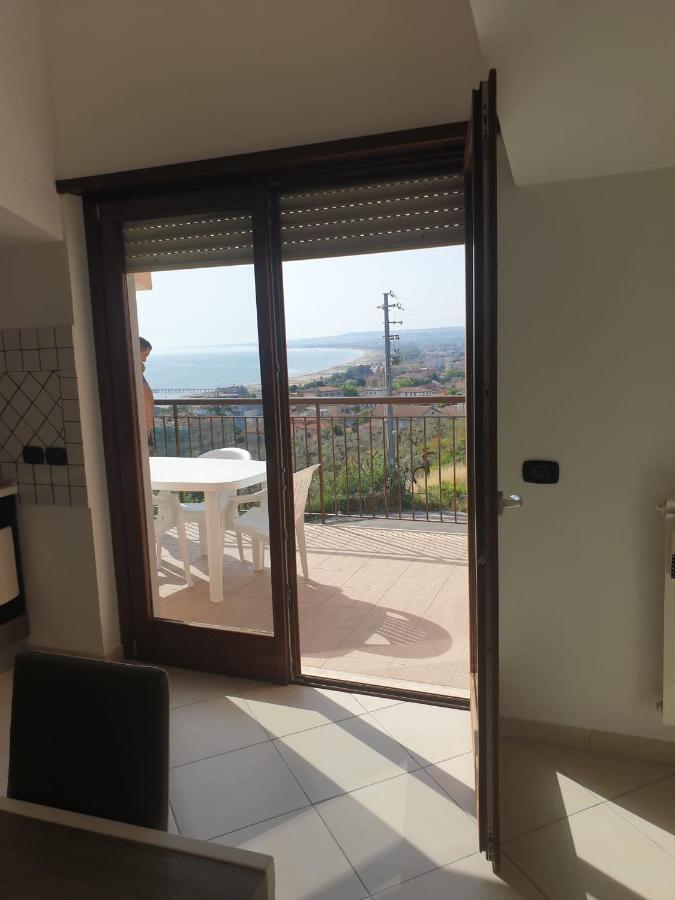 Residence D'Alessio วาสโต ภายนอก รูปภาพ